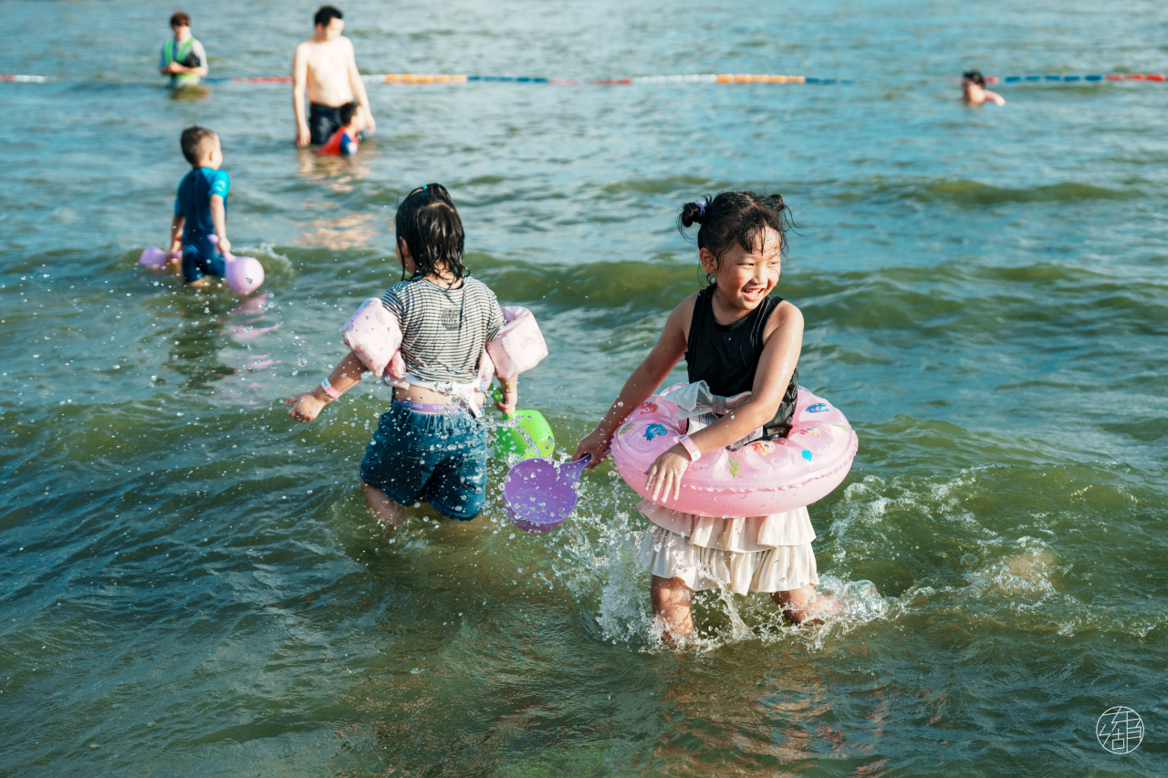 水上影院、夏日音乐会，东湖这里好city！